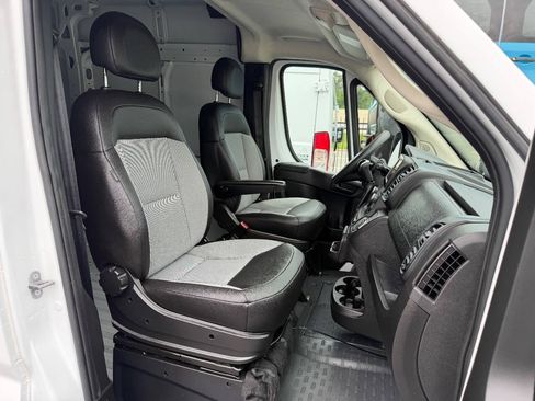 Used 2025 RAM ProMaster 3500 w/ Convenience Group FWD image 8