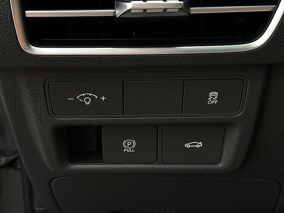 Certified 2026 Hyundai Sonata SEL FWD image 18