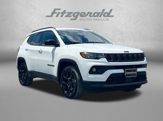 Used 2025 Jeep Compass Latitude w/ Convenience Group AWD/4WD 360° Tour
