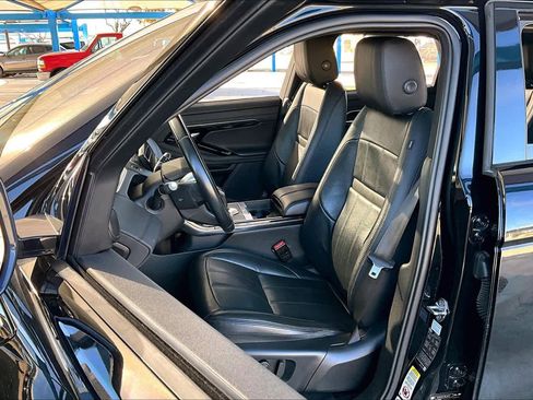 Used 2020 Land Rover Range Rover Evoque SE image 7