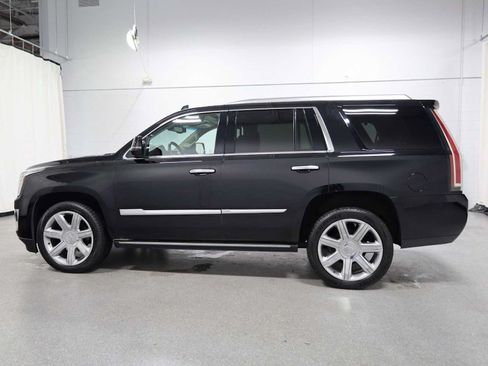 Used 2016 Cadillac Escalade Premium AWD/4WD image 2
