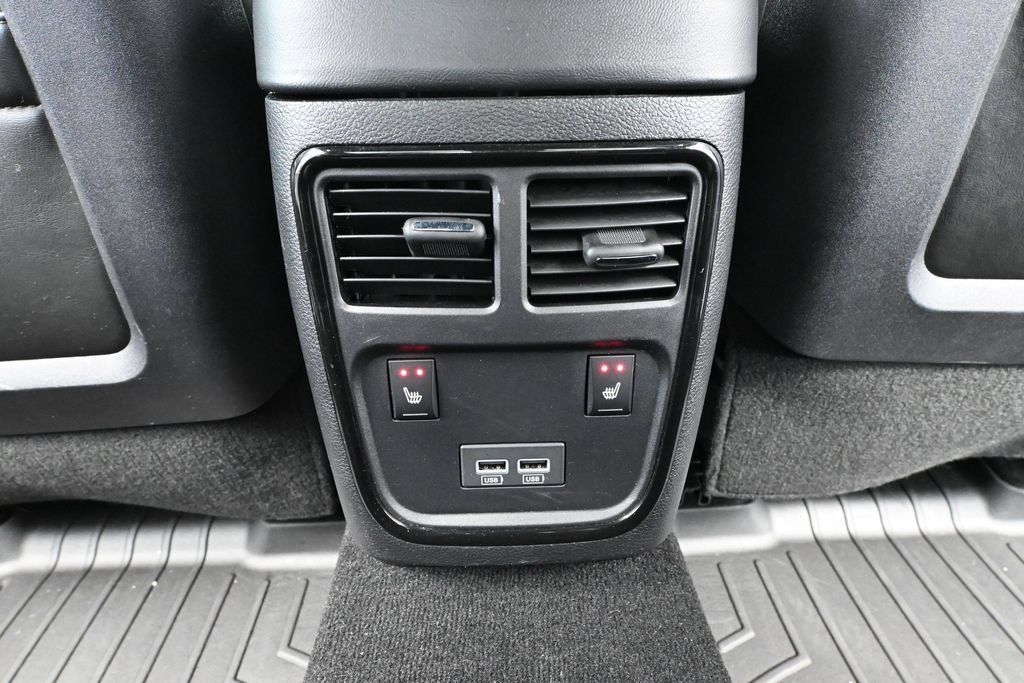 Used 2021 Dodge Charger R/T w/ Plus Group RWD image 31