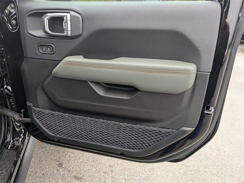 New 2026 Jeep Gladiator Mojave image 31