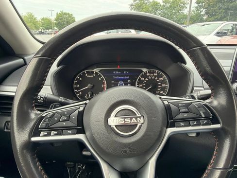Used 2024 Nissan Altima 2.5 SR FWD image 24