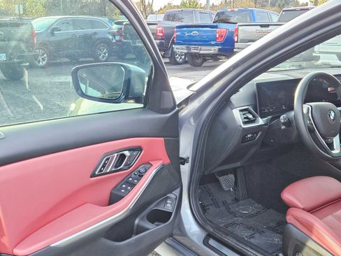 Used 2023 BMW 330i Sedan w/ Driving Assistance Package image 22