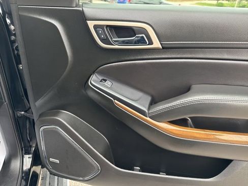 Used 2019 GMC Yukon Denali w/ Denali Ultimate Package RWD image 17