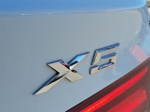 Used 2017 BMW X5 xDrive40e image 8