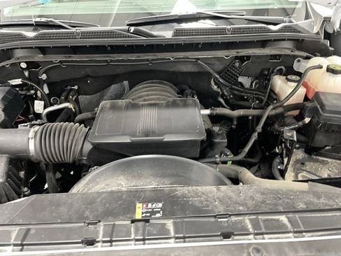 Used 2024 GMC Sierra 2500 SLE w/ SLE Convenience Package image 40