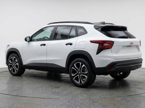 Used 2025 Chevrolet TrailBlazer LT image 6