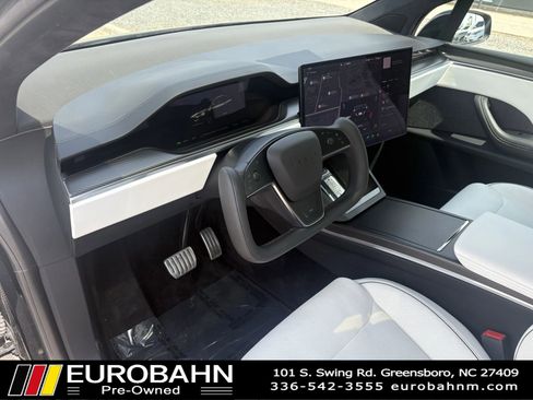 Used 2022 Tesla Model X Plaid AWD/4WD image 9