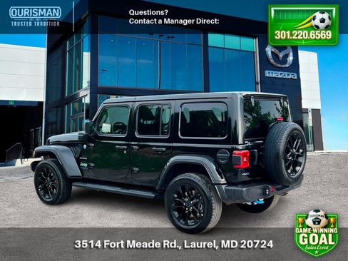 Used 2024 Jeep Wrangler Unlimited Sahara AWD/4WD image 3