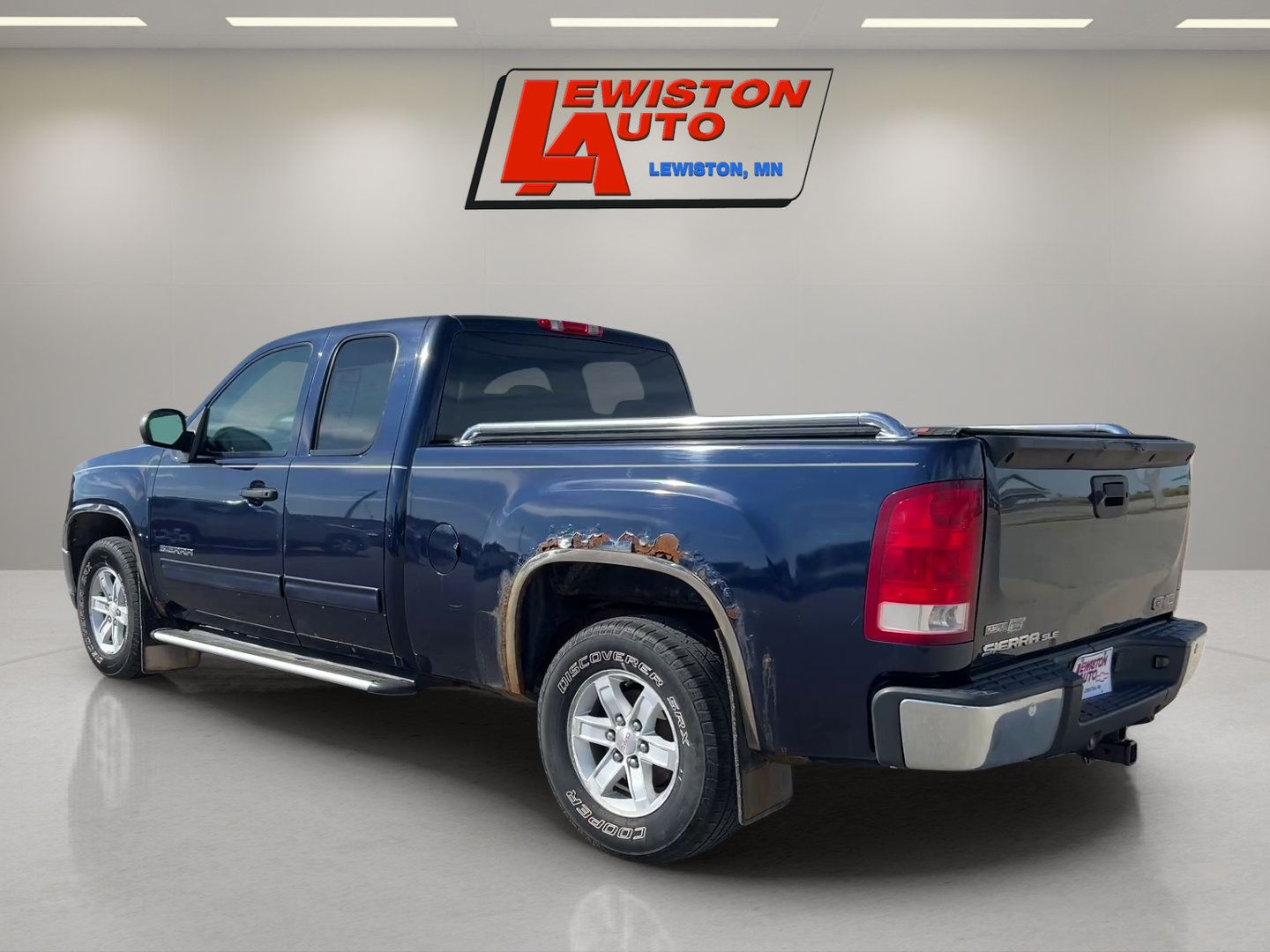 Used 2011 GMC Sierra 1500 SLE AWD/4WD image 3