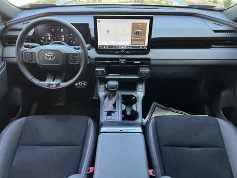Used 2026 Toyota RAV4 AWD Plug-in Hybrid image 9