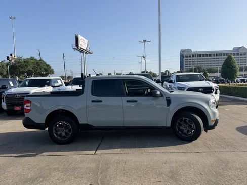 Used 2024 Ford Maverick XLT FWD image 4