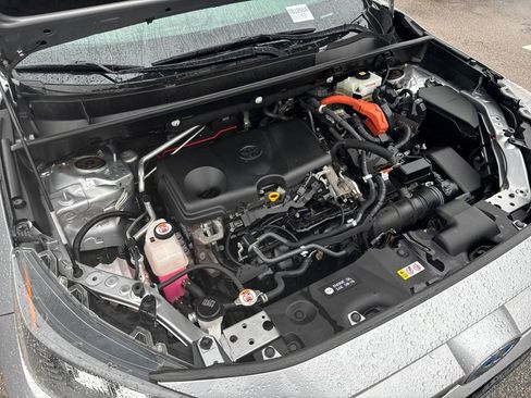 Used 2020 Toyota RAV4 LE image 42