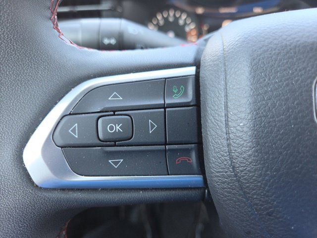 Used 2025 Jeep Compass Trailhawk AWD/4WD image 36