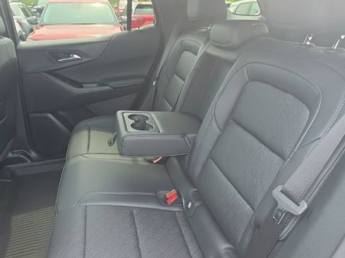 New 2027 Chevrolet Equinox LT w/ Convenience Package II AWD/4WD image 11