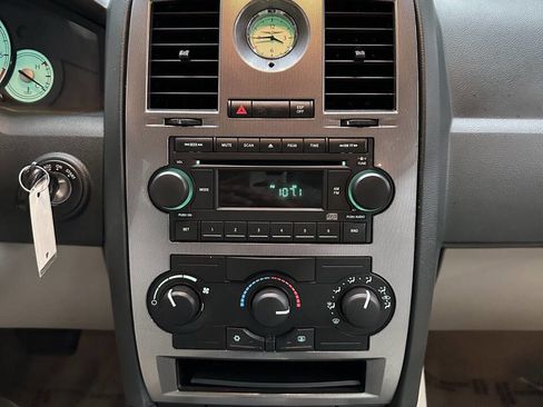 Used 2005 Chrysler 300 Touring w/ Protection Group image 26