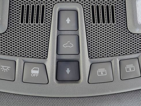 Used 2016 Ford F150 Lariat w/ Equipment Group 502A Luxury AWD/4WD image 52