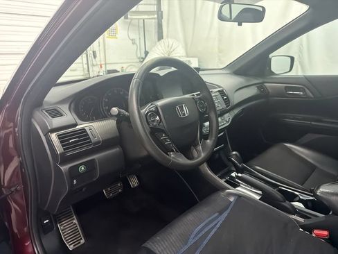 Used 2016 Honda Accord Sport image 12