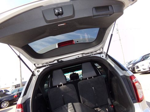 Used 2013 Ford Explorer XLT FWD image 19