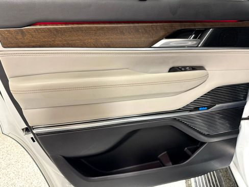 Used 2023 Jeep Grand Wagoneer Series II w/ Convenience Group III image 20