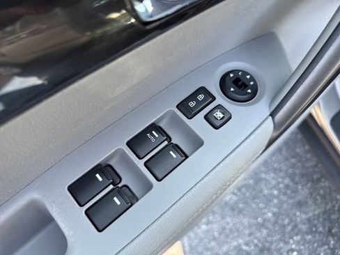 Used 2013 Kia Sorento LX w/ Convenience Pkg AWD/4WD image 12