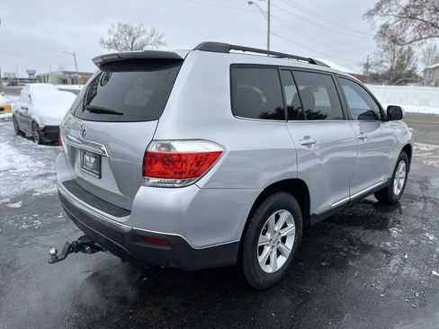 Used 2013 Toyota Highlander FWD image 7