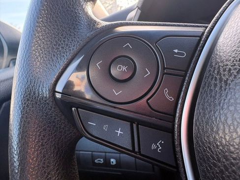 Used 2018 Toyota Camry LE image 35