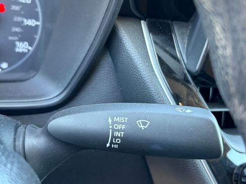 Used 2024 Toyota Corolla LE FWD image 11