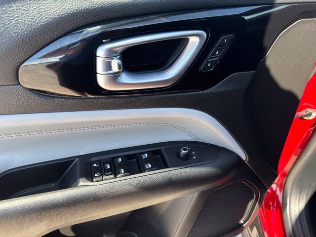 Used 2025 Jeep Compass Limited w/ Elite Group AWD/4WD image 18