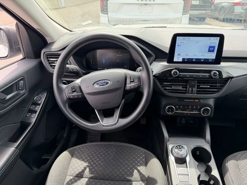 Used 2025 Ford Escape Active image 11