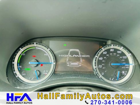Used 2020 Toyota Highlander XLE image 30