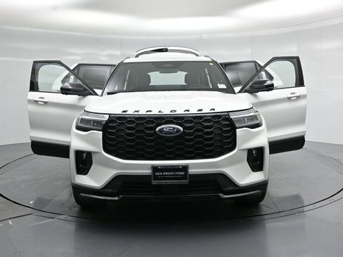 New 2026 Ford Explorer ST-Line image 32