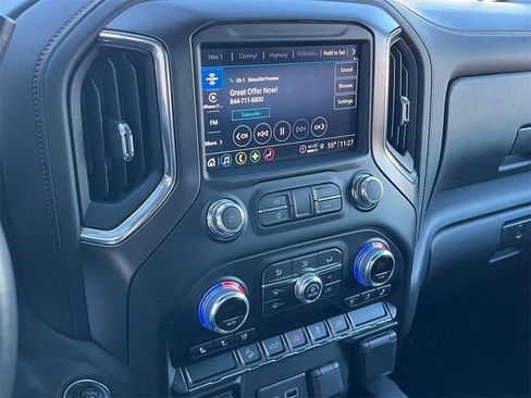 Used 2022 GMC Sierra 2500 AT4 image 31