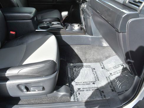 Certified 2022 Toyota 4Runner SR5 Premium image 25