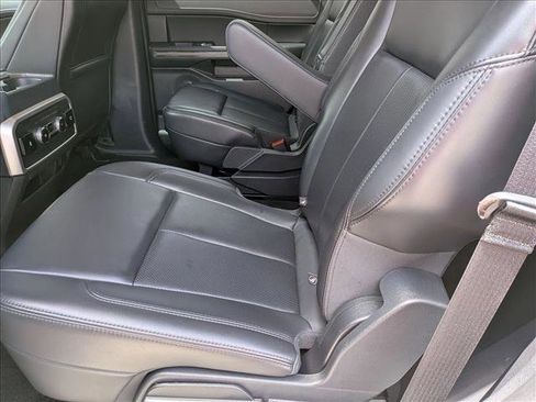 Used 2023 Ford Expedition XLT RWD image 19