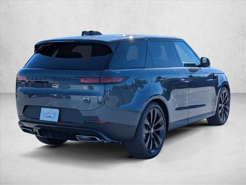 New 2025 Land Rover Range Rover Sport SE image 2