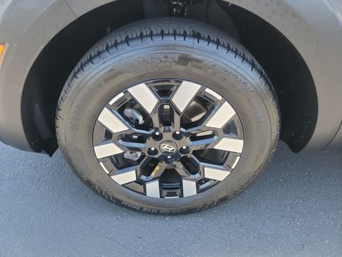 Certified 2025 Hyundai Santa Cruz SEL FWD image 31