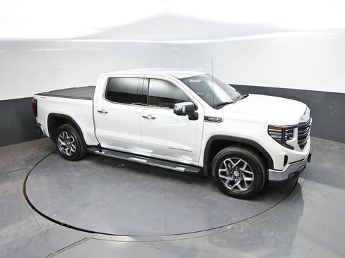 Used 2024 GMC Sierra 1500 SLT w/ SLT Premium Package AWD/4WD image 25