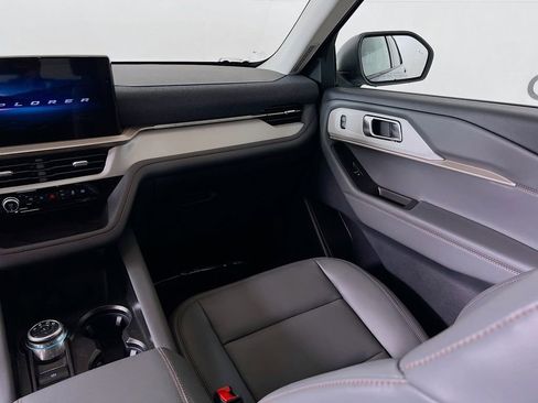 New 2026 Ford Explorer Active w/ Active Comfort Package image 28