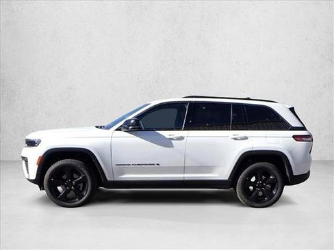 New 2026 Jeep Grand Cherokee Limited w/ Limited Altitude Package image 2