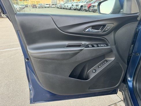 Used 2022 Chevrolet Equinox Premier image 8