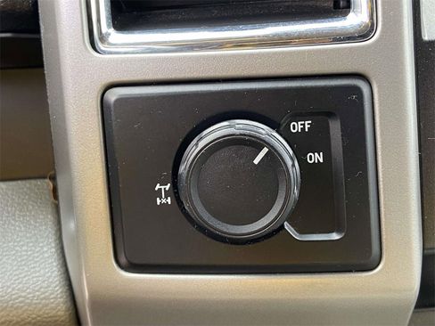 Used 2015 Ford F150 Lariat w/ Equipment Group 501A Mid image 25