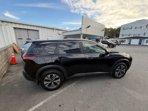 Used 2023 Nissan Rogue SV w/ SV Premium B Package AWD/4WD image 6