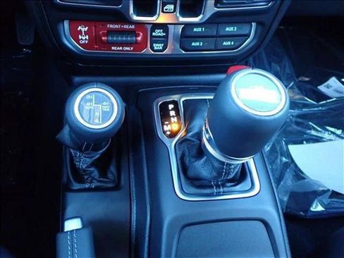 New 2026 Jeep Gladiator Rubicon AWD/4WD image 21