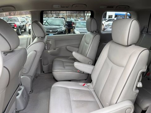 Used 2014 Nissan Quest SL image 12