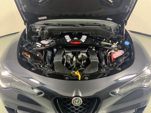Used 2024 Alfa Romeo Stelvio Quadrifoglio w/ Active Assist Plus Package image 8