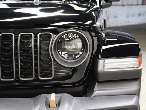 New 2026 Jeep Wrangler Unlimited Sport AWD/4WD image 35