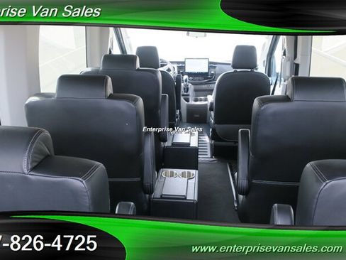 Used 2023 Ford Transit 350 XLT RWD image 13